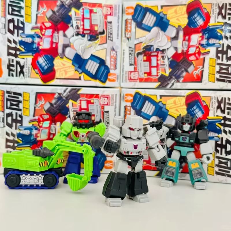 Model Kit Optimus - Hot Koop Blokees Transformers Defender Versie